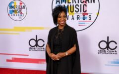 Gladys Knight Setting Back From Performing